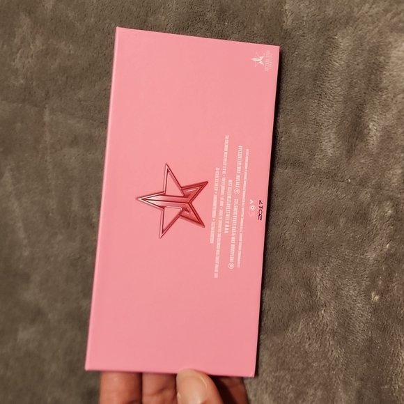 💫Jeffree Star Skin Frost Highlighter Palette - Picture 7 of 8